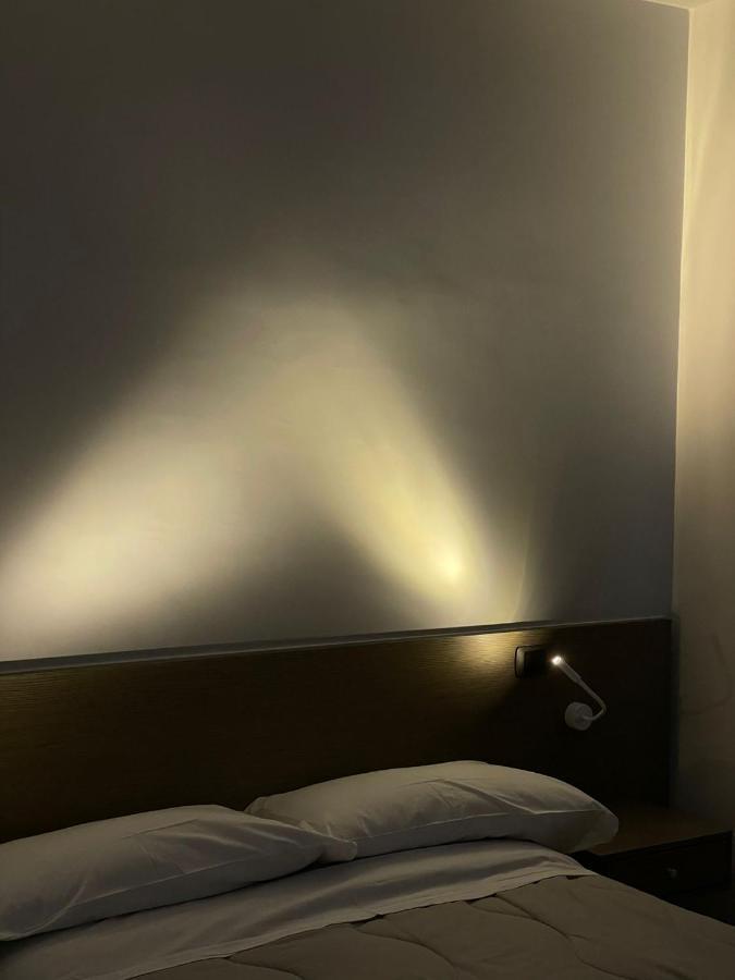 Hotel Cristian Джульяно-ин-Кампанья Экстерьер фото