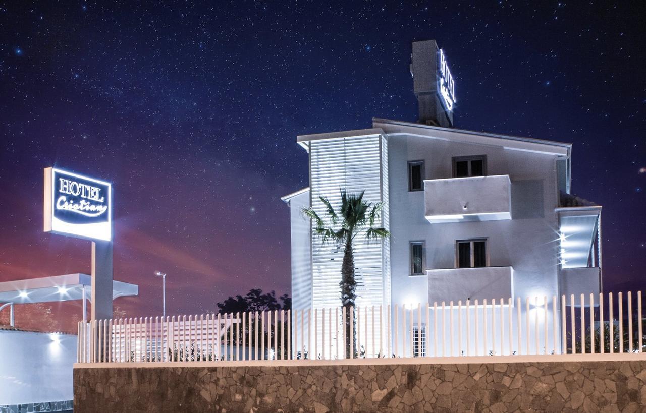 Hotel Cristian Джульяно-ин-Кампанья Экстерьер фото